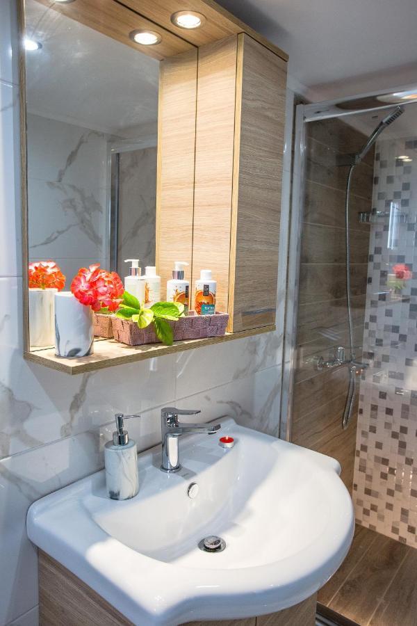 Kaiafas Luxury Philoxenia Apartment Nea Peramos  Exterior photo